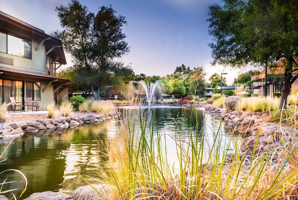 Gaia Hotel Spa Redding Ascend Hotel Collection 6/44