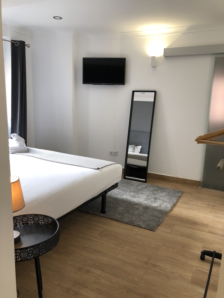 Inn Bairro Alto Bed & Breakfast 66/75