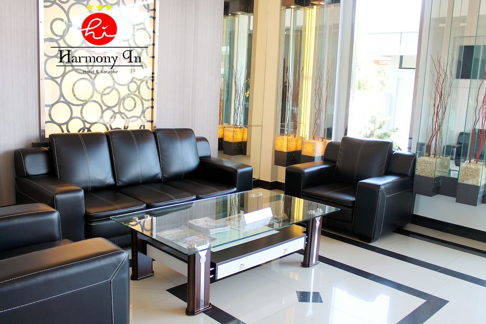 Hotel Harmony In Pontianak 45/62