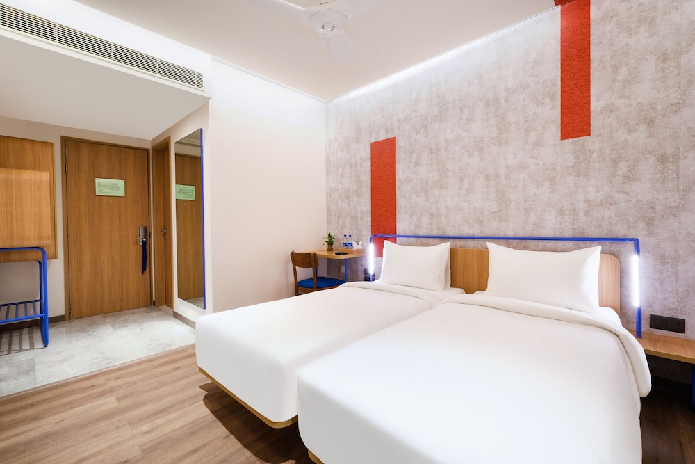 7 Apple Hotel Nashik 10/24