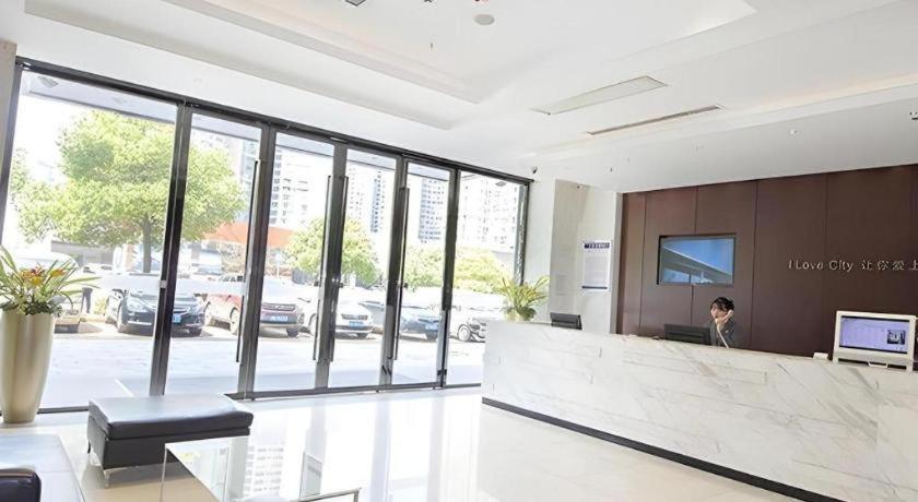 City Convenient Zhuzhou Sports Centre 14/40