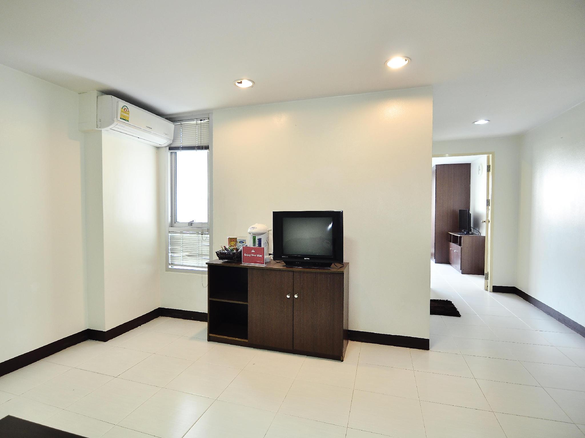 Aryan Suites Hotel 45/53