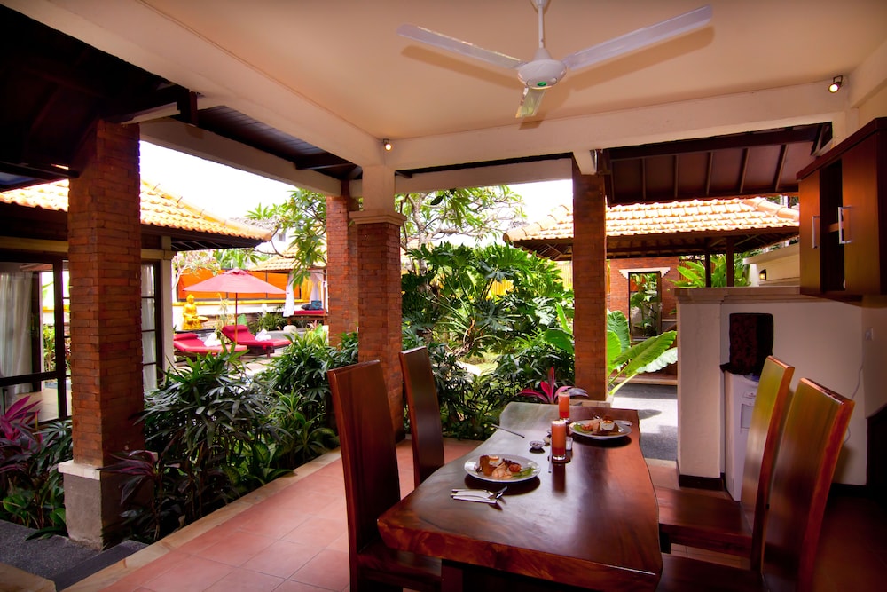 THE AWAN VILLAS 3/44