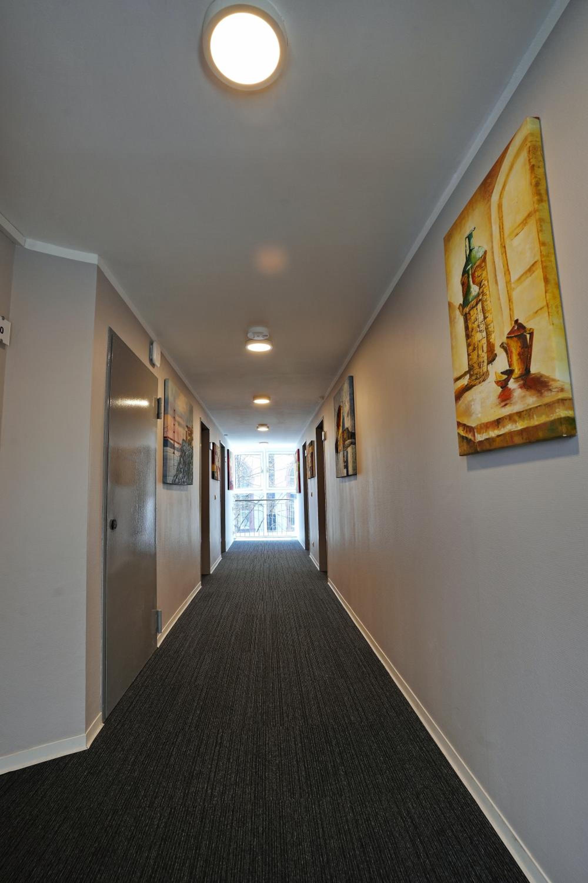 Hotel B99 23/39