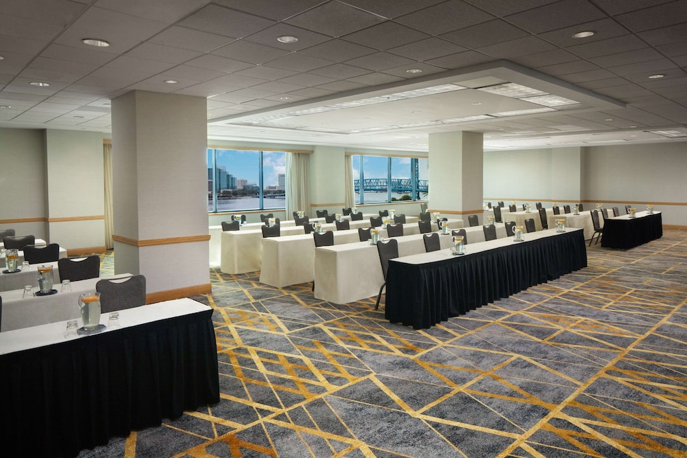 Hyatt Regency Jacksonville Riverfront 59/68