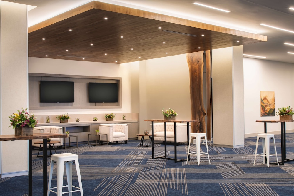 Hyatt Regency Portland At The Oregon Convention Center 53/66
