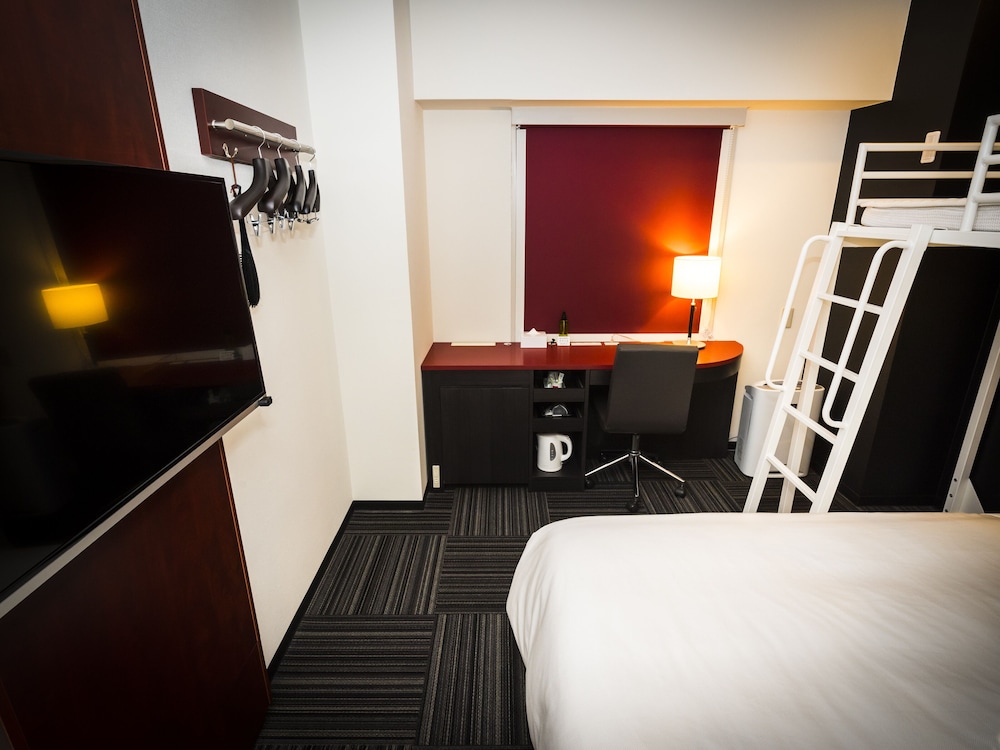 ROOM, BUNK BED