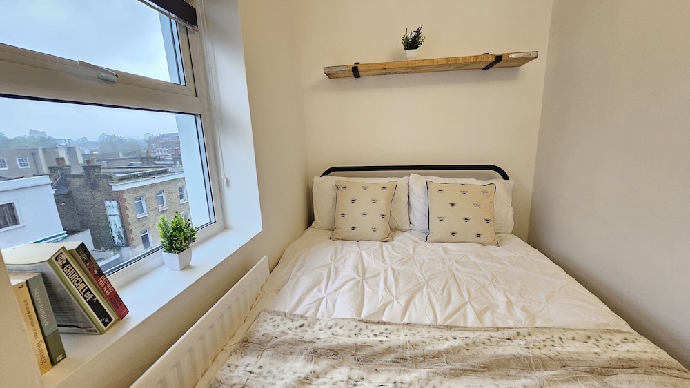 OYO Bros Inn Hotel 17/50