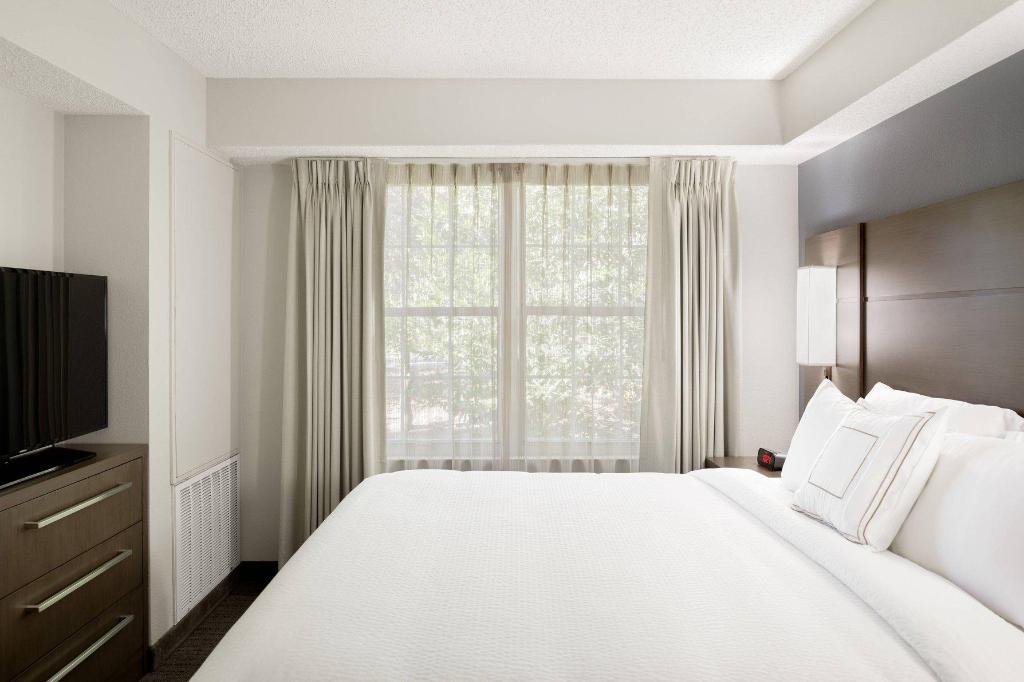 Courtyard, Studio, King Bed, Queen Bed, Courtyard View, Sofa, Accessible