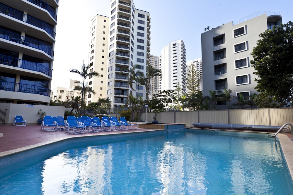 Surf Regency 70/72