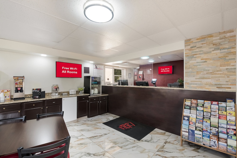 Red Roof Inn Lenoir 10/30