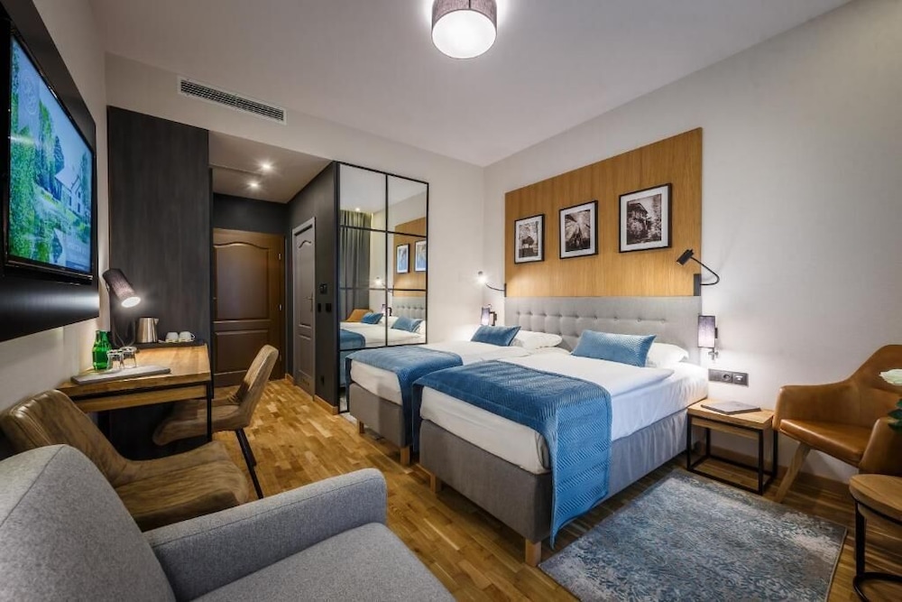 Hotel Prezydent 15/48