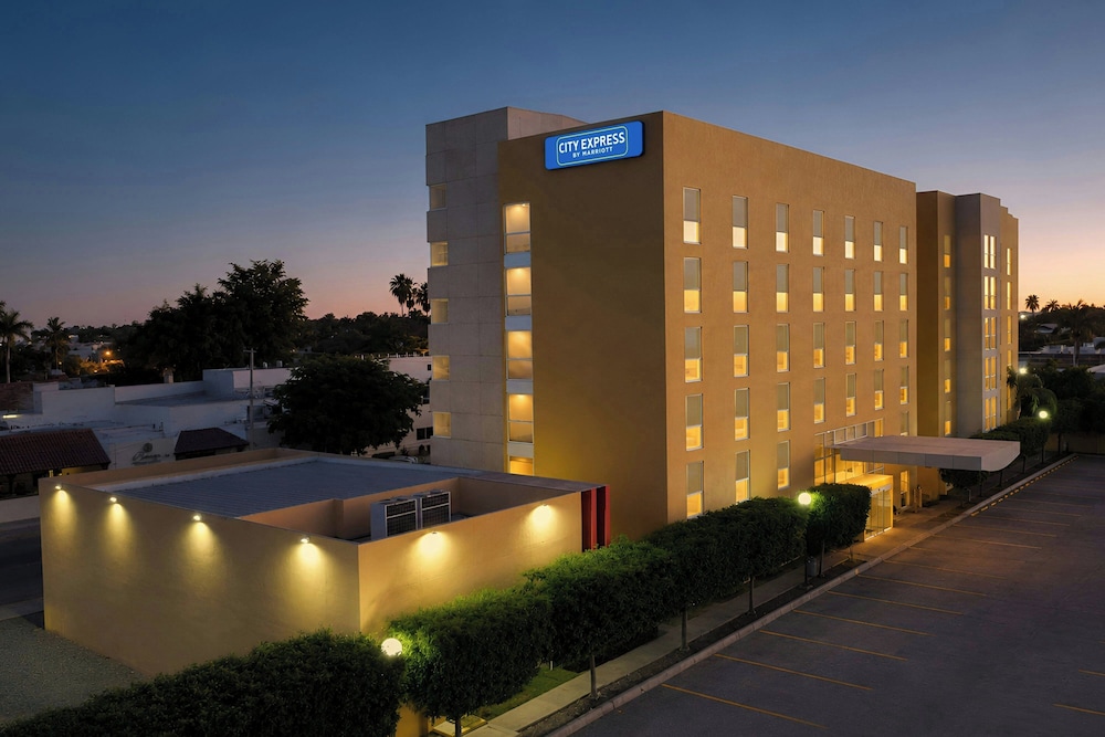 City Express by Marriott Ciudad Obregon 2/60