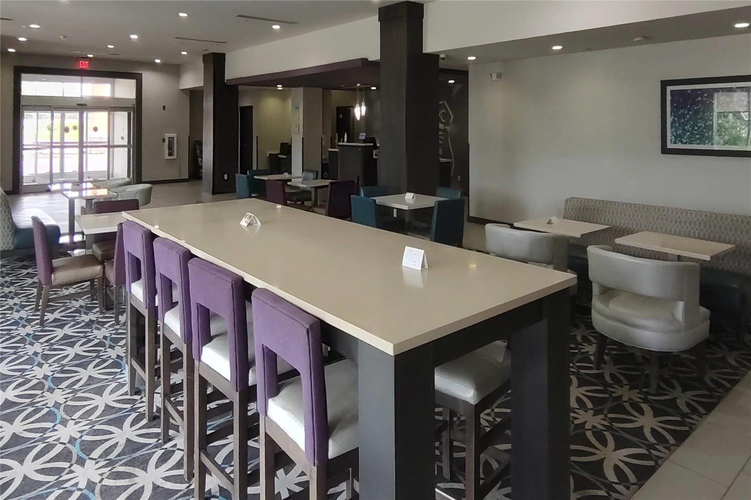 Comfort Inn & Suites Claremore 6/22