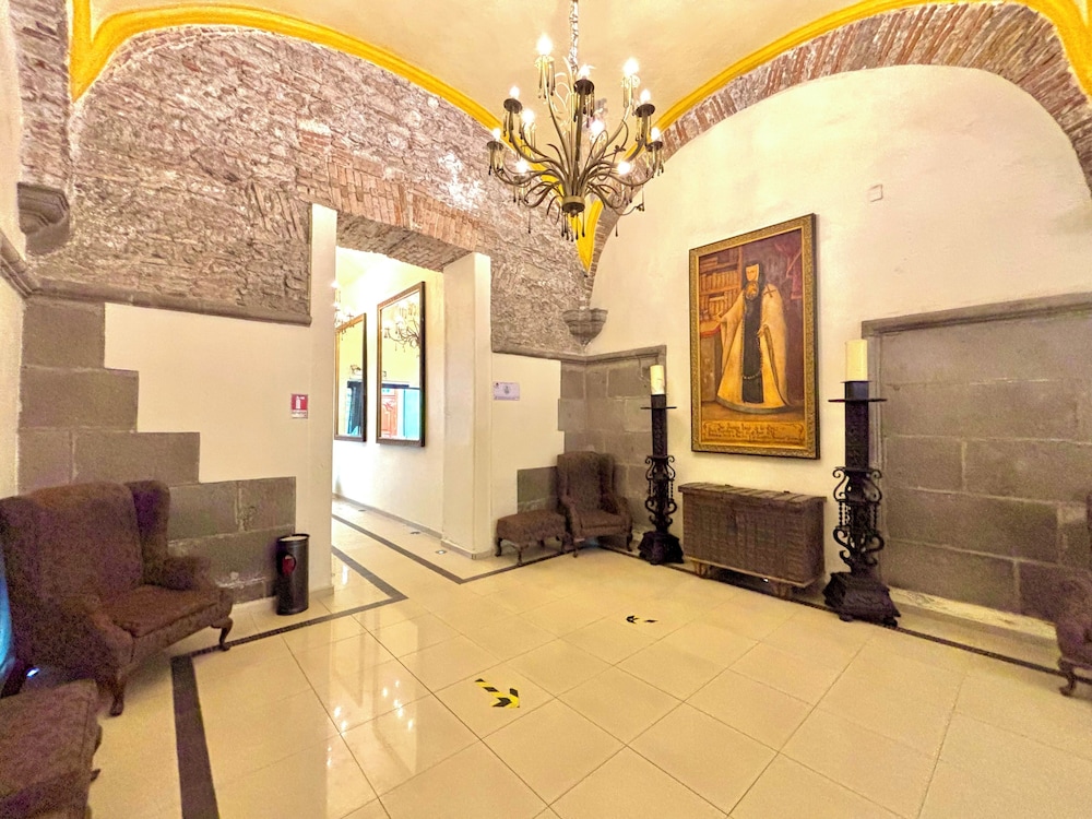Hotel La Alhondiga 8/58