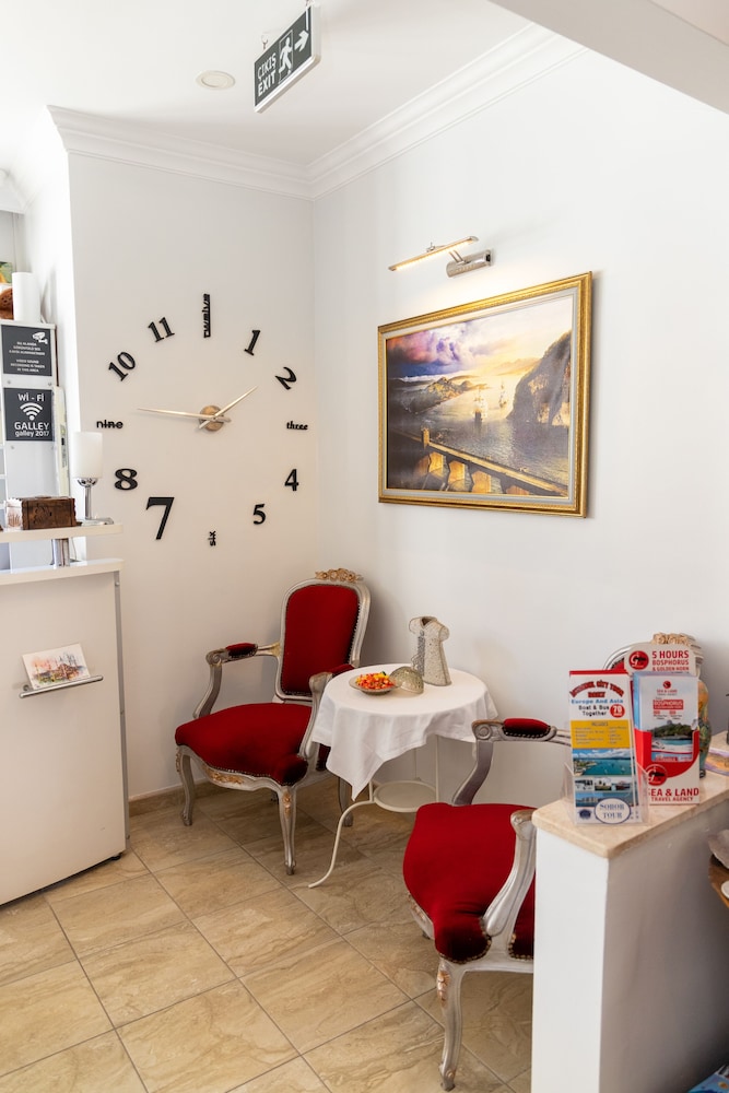 Galley Hotel 28/50