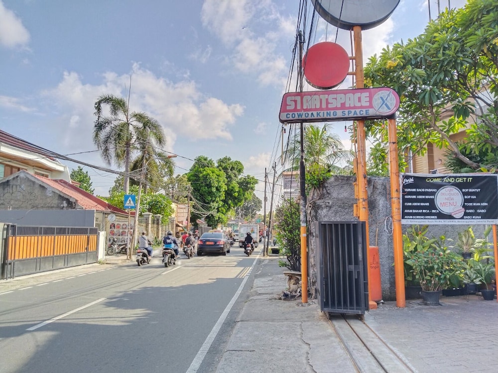 Oyo 115 Portal Residence 45/54