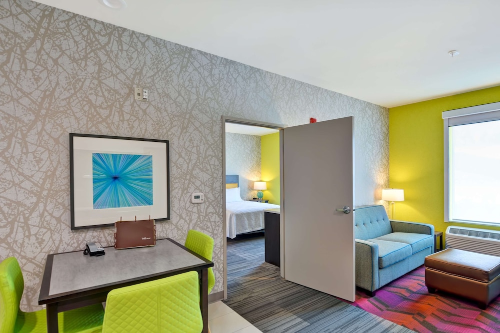 Home2 Suites By Hilton Hot Springs 40/60