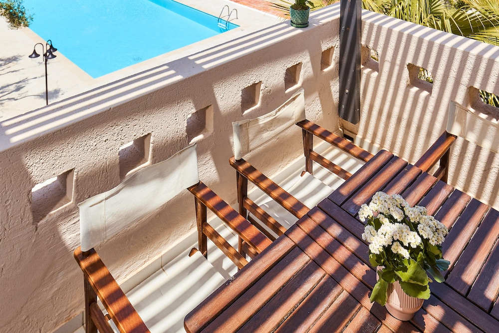 Creteco Hotel & Suites in HERSONISSOS