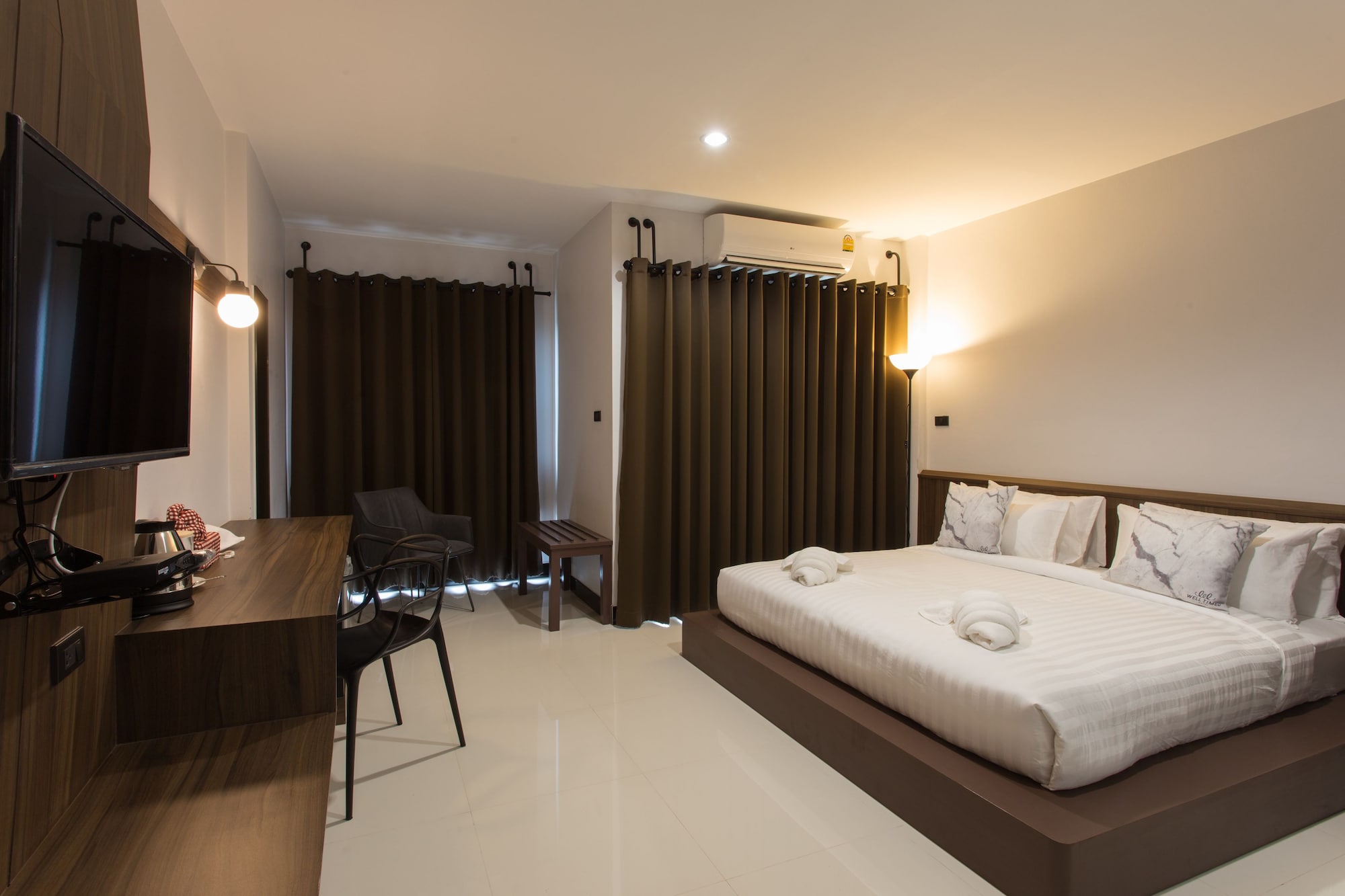 SUPERIOR, DOUBLE BED