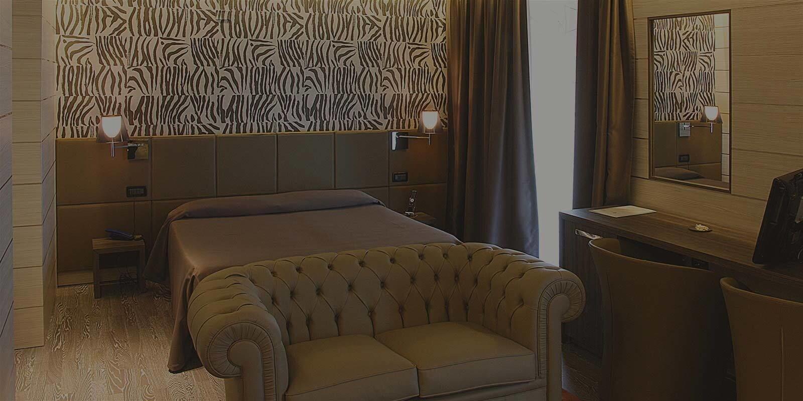 Hotel Aurora 9/19