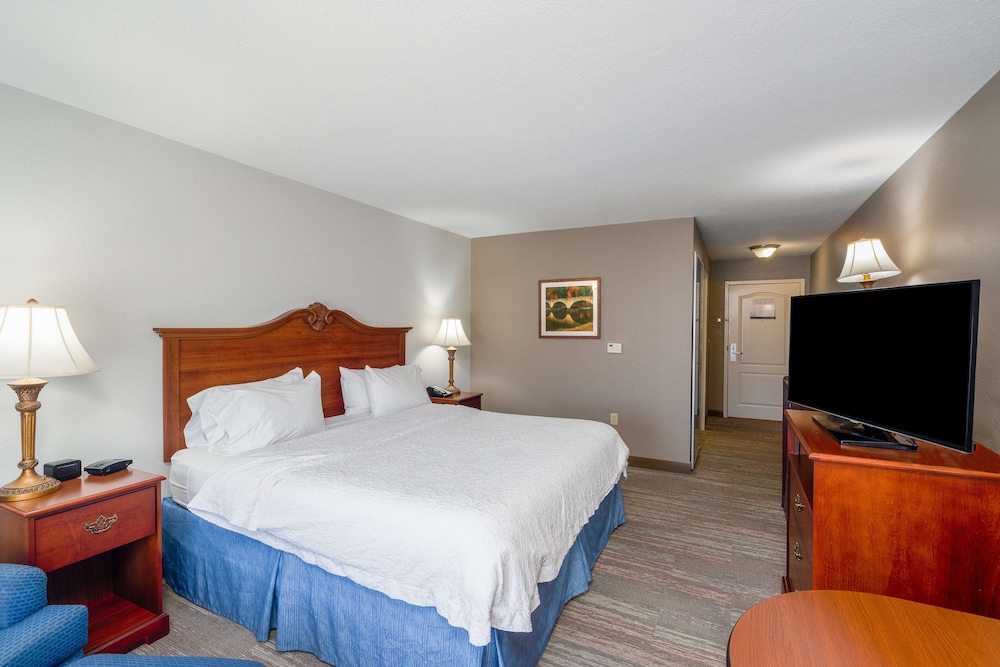 Hampton Inn London-North 15/29