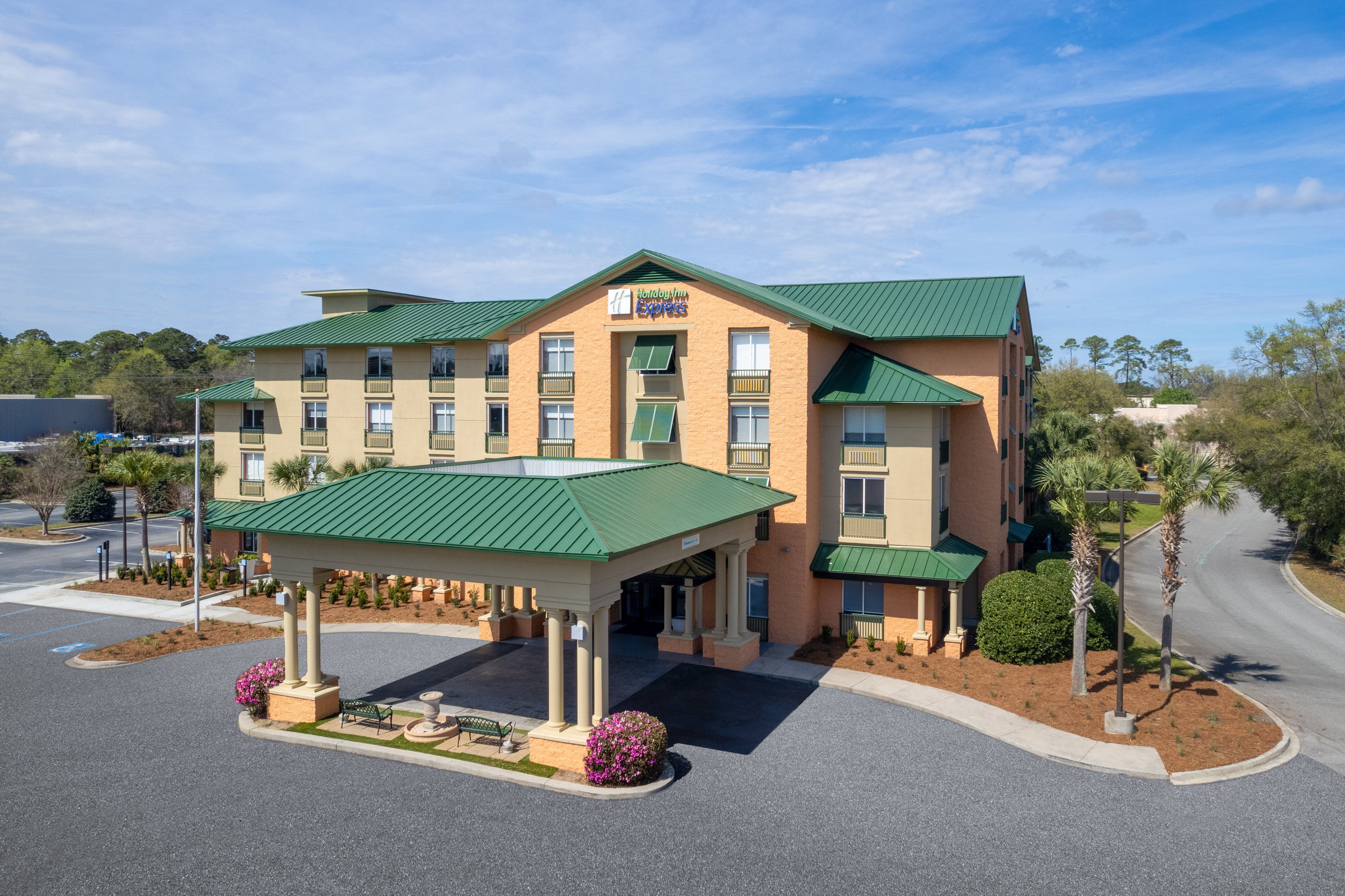 Holiday Inn Express Bluffton At Hilton Head Area 6/80