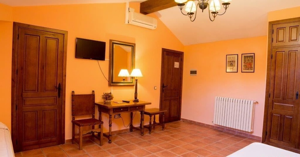Hotel Las Cancelas 36/57
