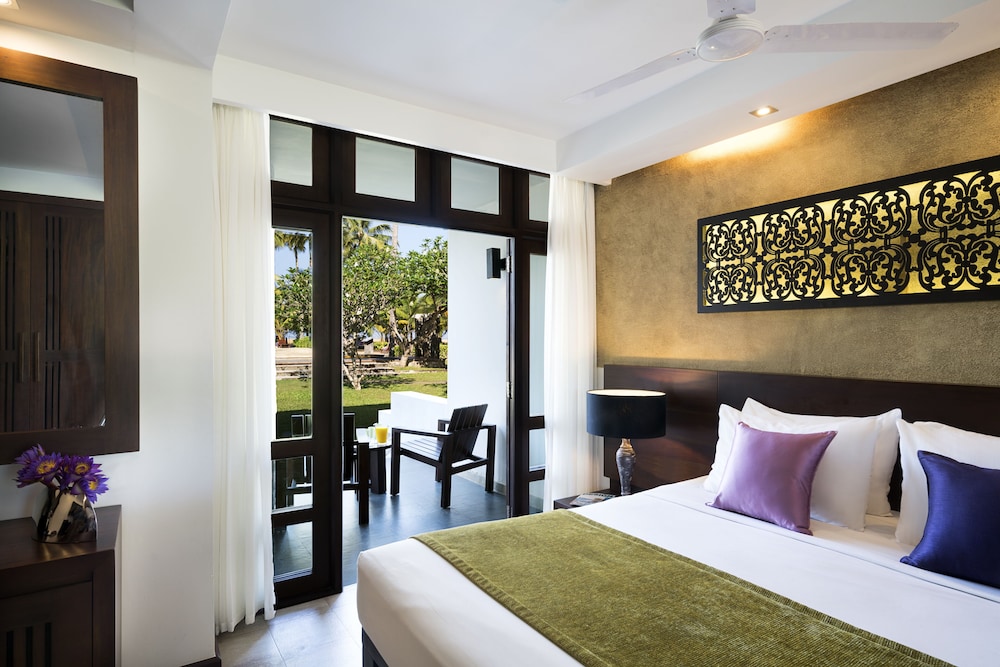 Avani Kalutara 10/50
