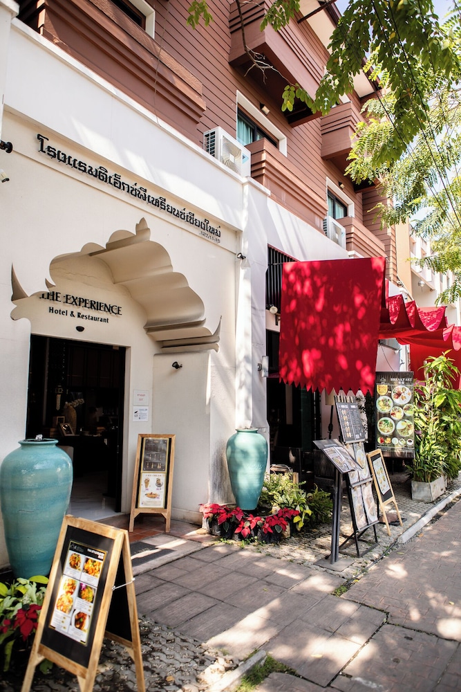 The Experience Walking Street Chiang Mai 40/48