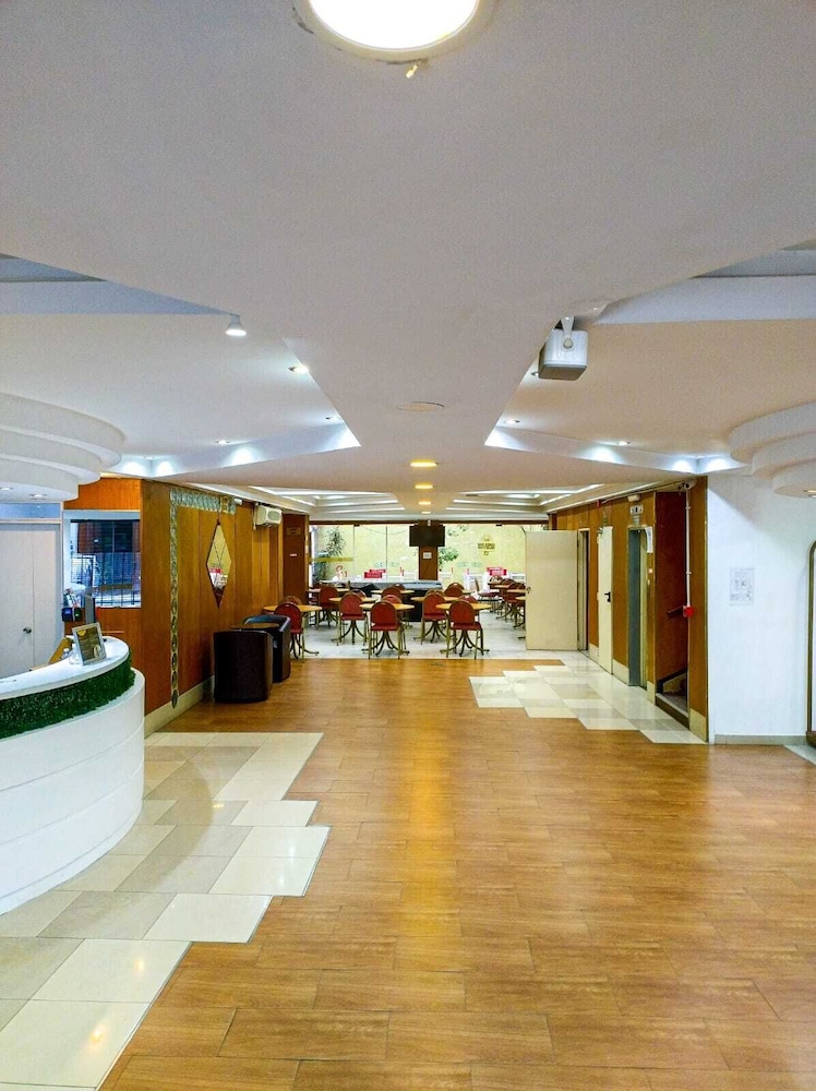 San Remo City Hotel 7/50