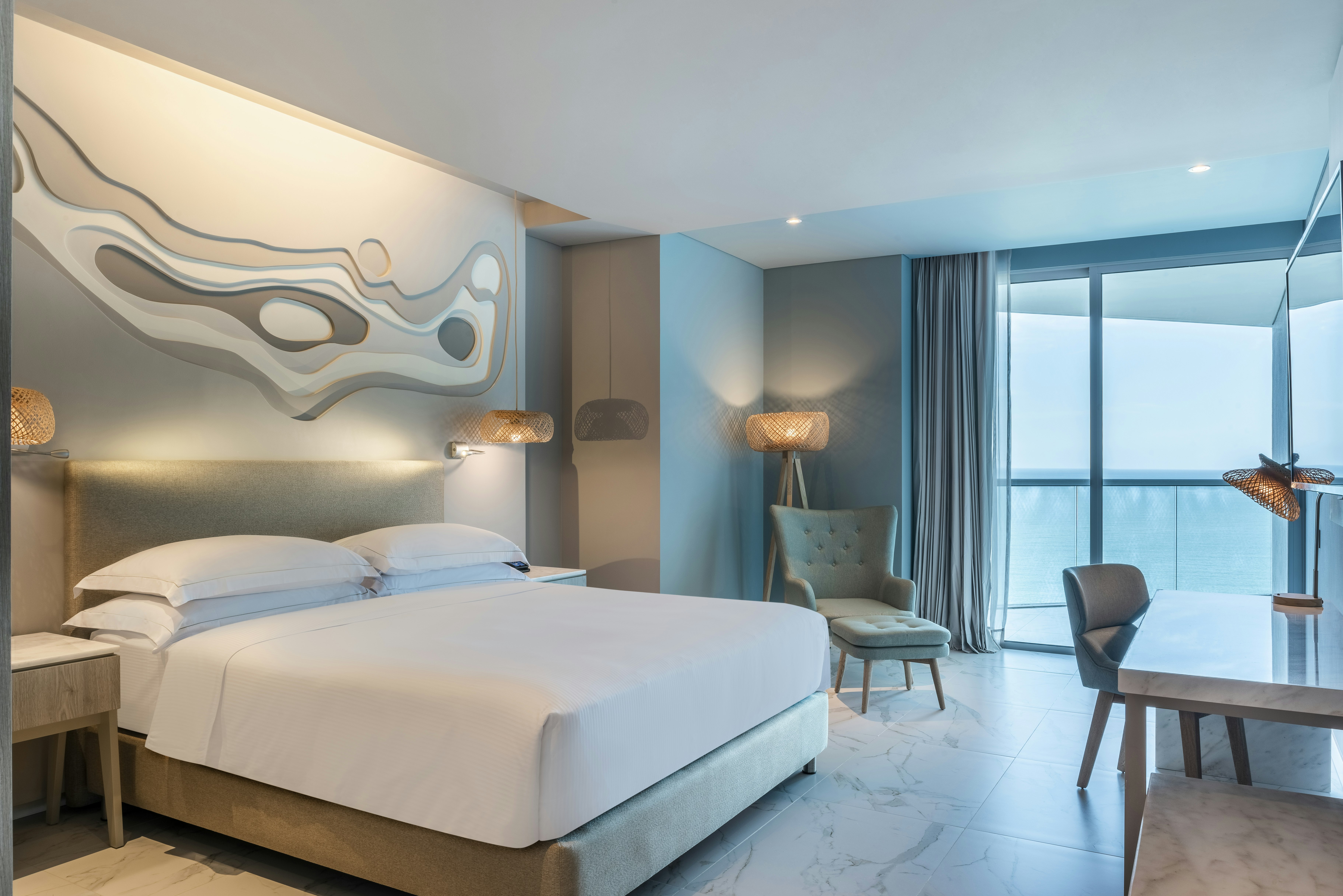 PREMIUM, KING BED, OCEAN VIEW, BALCONY