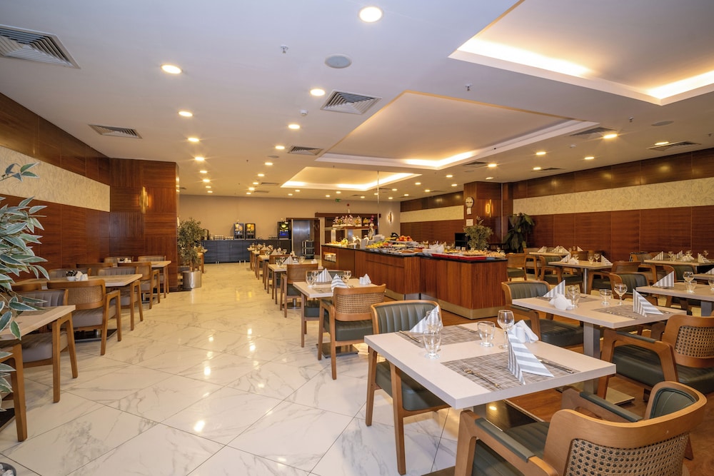 Grand S Hotel 50/56