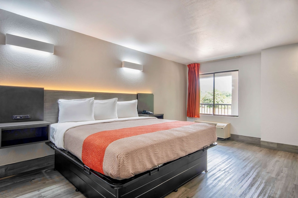 Motel6 Lafayette, LA 26/61
