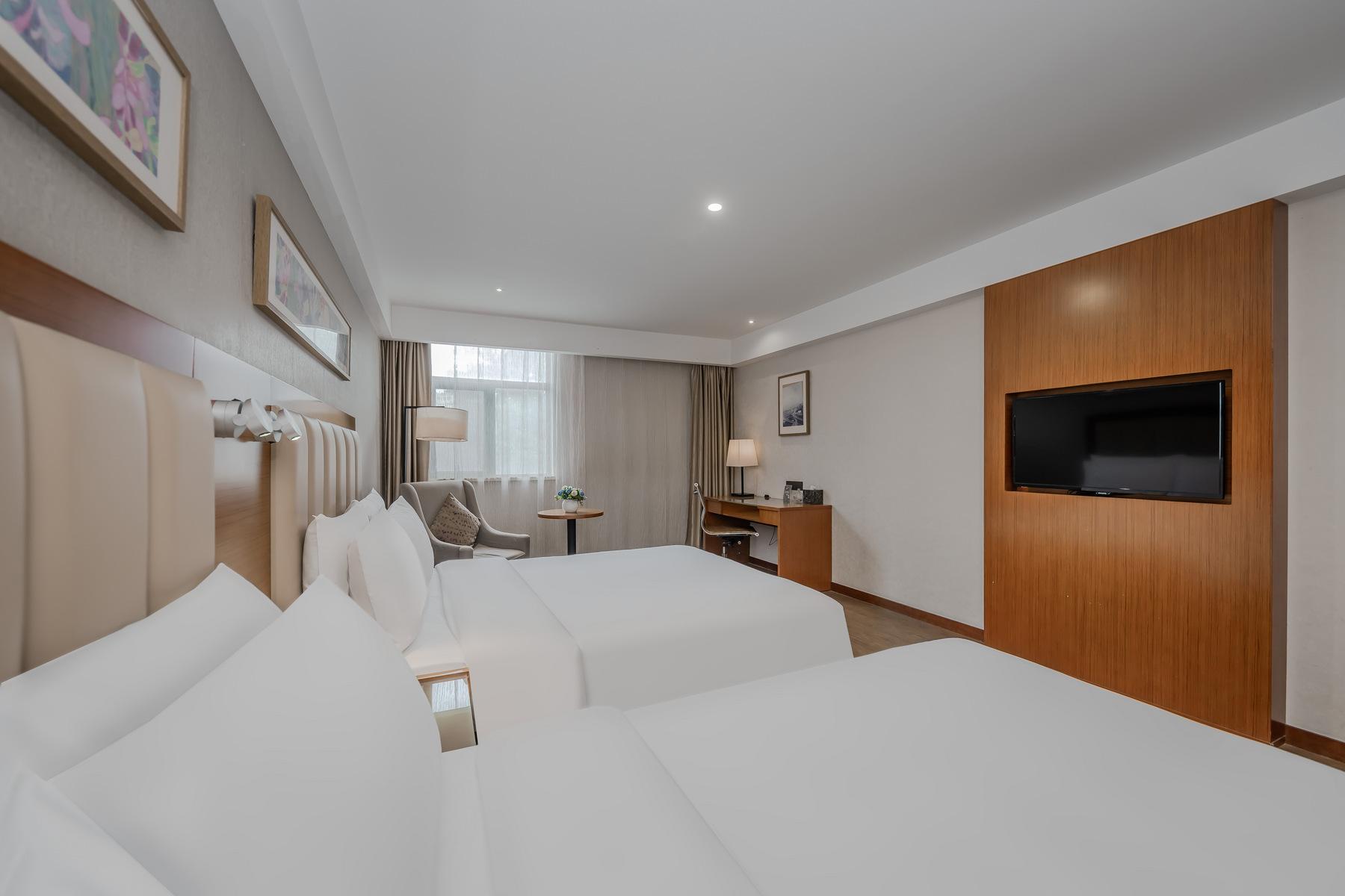 Yitel (Shanghai Hongqiao Linkong Industrial Park, Songhong Road Metro Station) 25/50