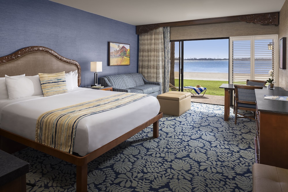 Room, King Bed, Beach Front, Patio