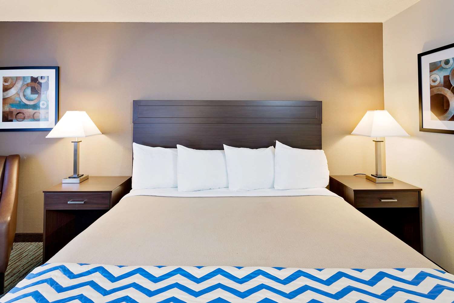 Travelodge By Wyndham Aberdeen 19/22