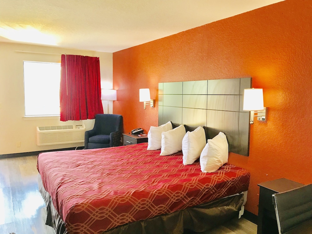Econo Lodge Near Lackland Air Force Base-SeaWorld 12/39