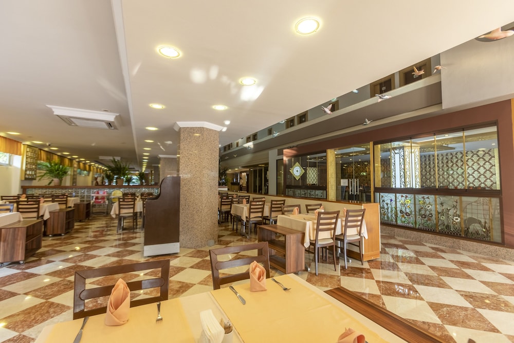 Fame Residence Kemer 71/75