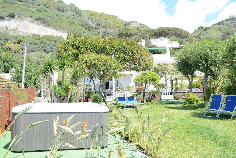 Maronti Hotel 3/55
