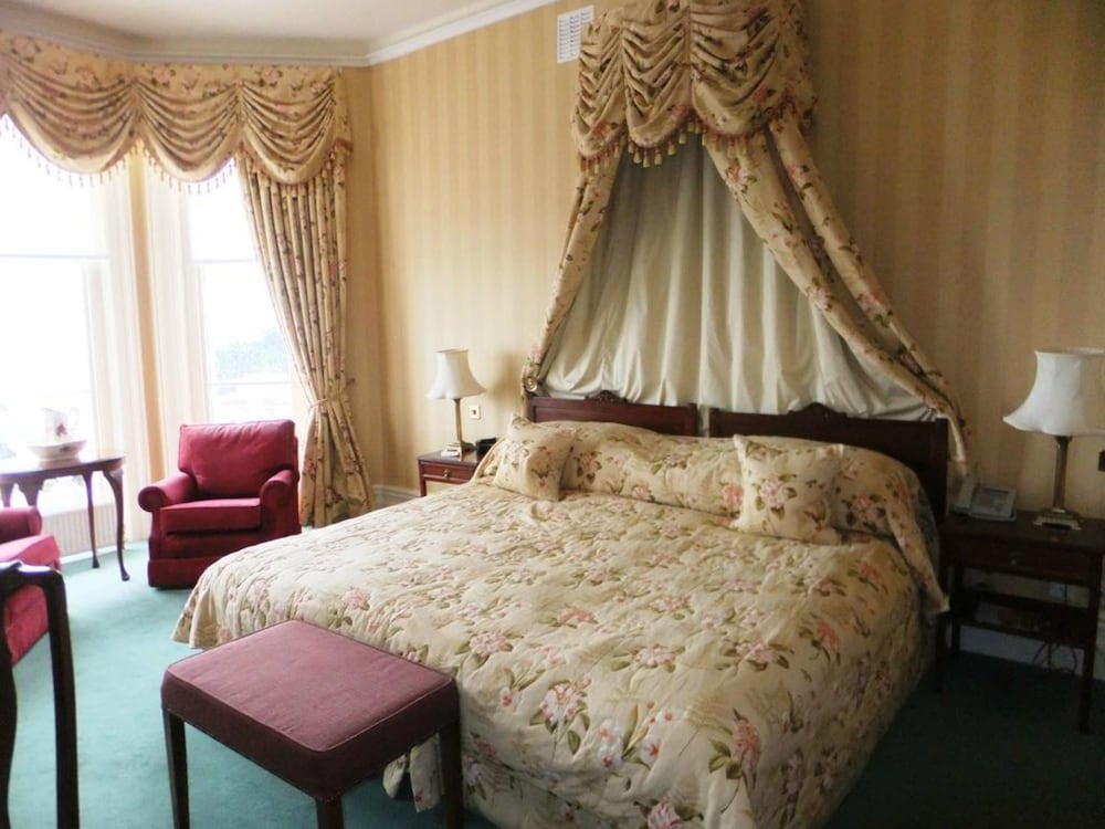 Grand Hotel Eastbourne 9/74