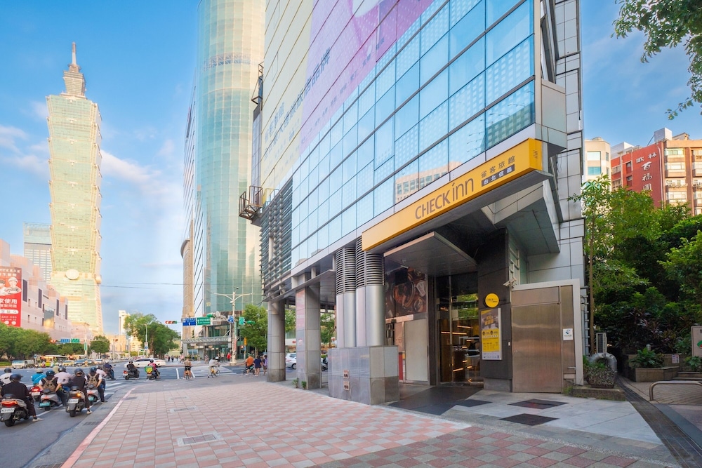 CHECK inn Taipei Xinyi 63/69