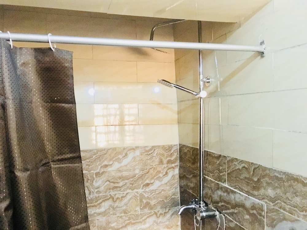 HardRock Hotel and Suites 46/48