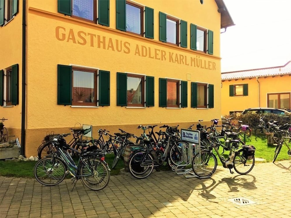 Landhotel Zum Adler 44/50