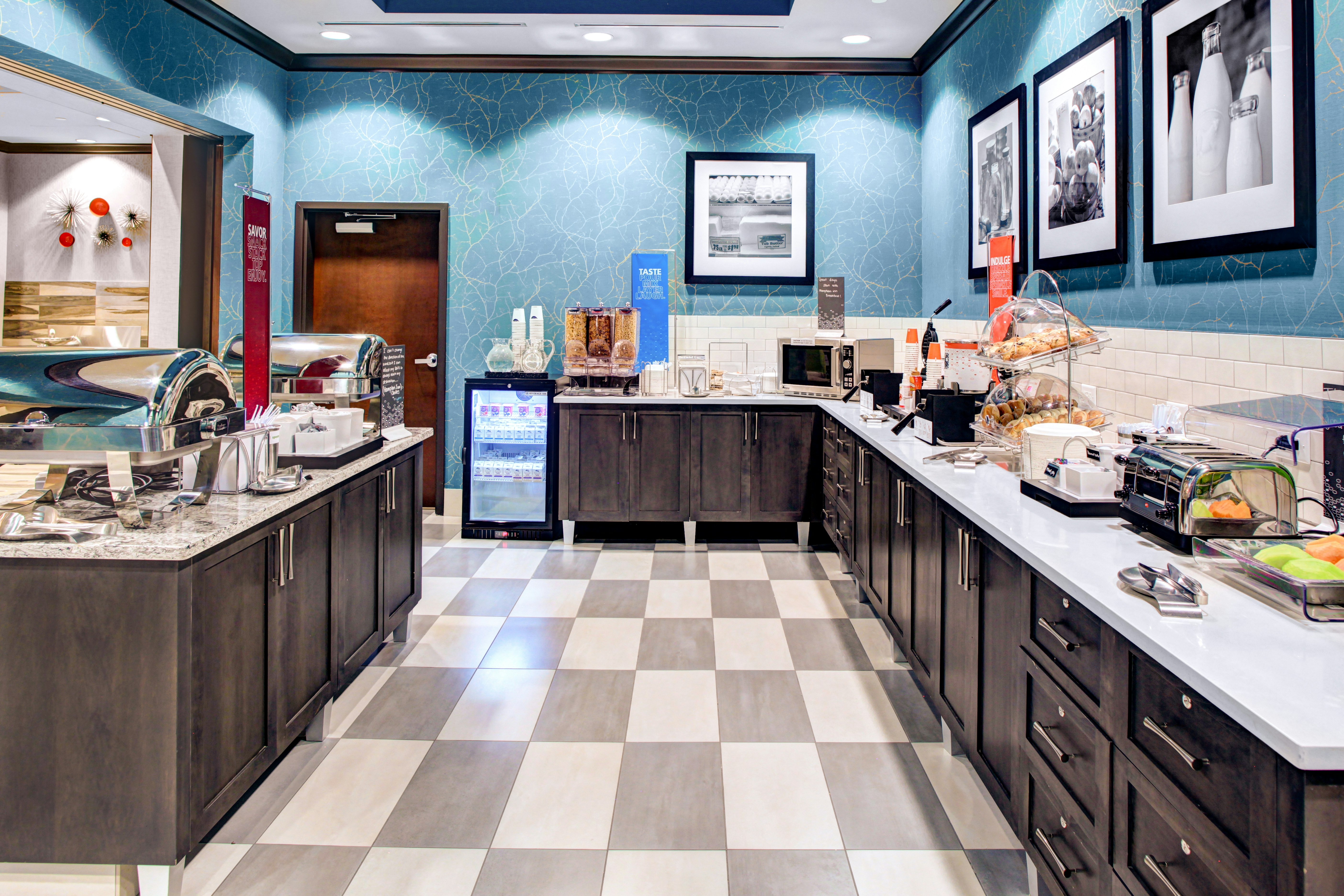 Lobby at Hampton Inn & Suites By Hilton Atlanta Perimeter Dunwoody, ATLANTA - GA