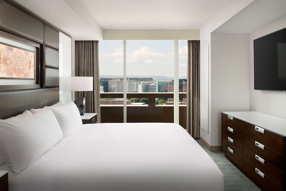 Hilton Washington DC National Mall The Wharf 16/76