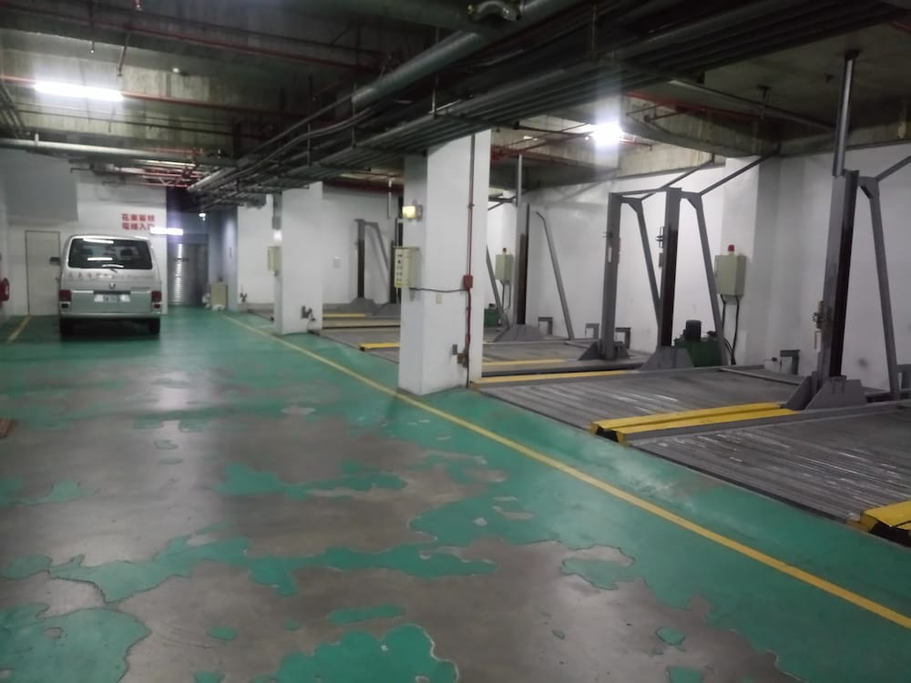 Hua Tong Hotel 34/54