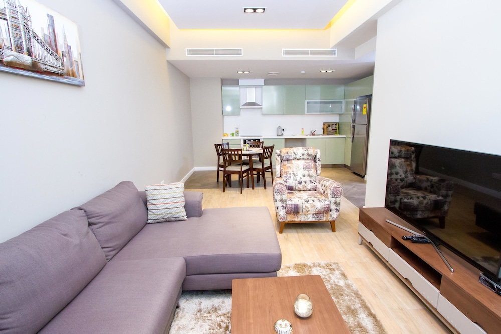 Pls Apartments - Cantonments 23/50