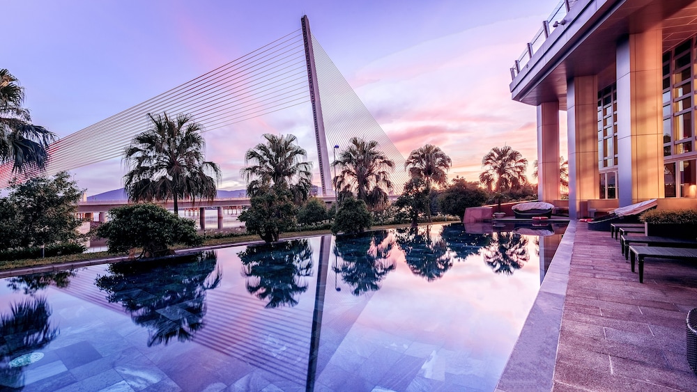 Grand Mercure Danang 28/69