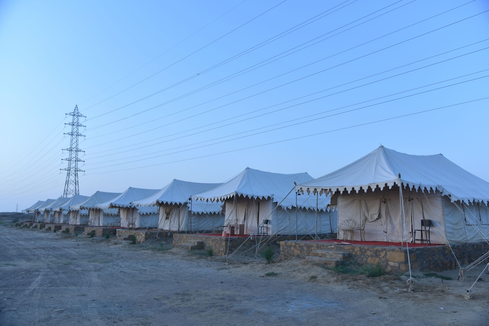 Sand Voyages Camp 14/21